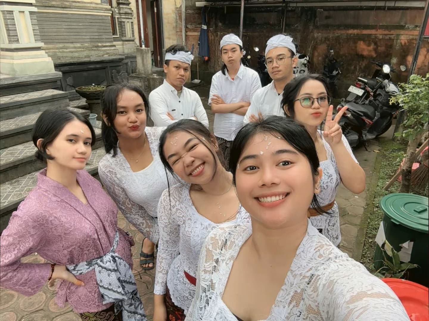 Purnama & Atur Piuning di Kantor Desa Nyanglan